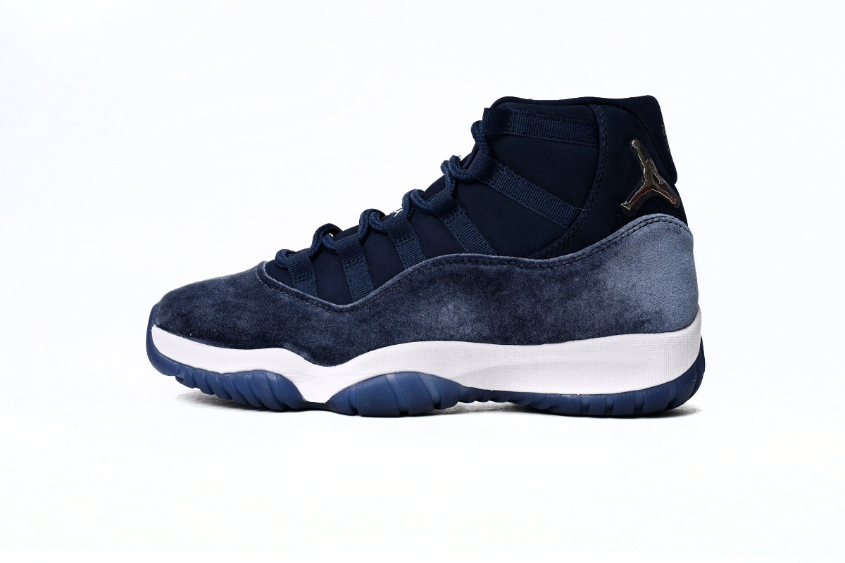 Air Jordan 11 Retro 'Midnight Blue'