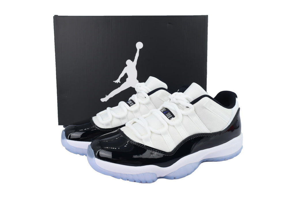 Air Jordan 11 Retro Low 'Concord'