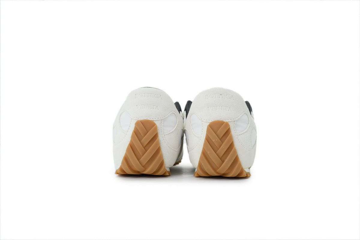 Bottega Veneta Orbit Flash Sneakers – Light Beige