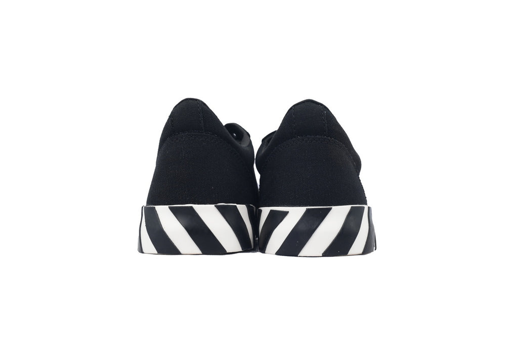 Off-White Vulc Low Black Violet Canvas Sneakers
