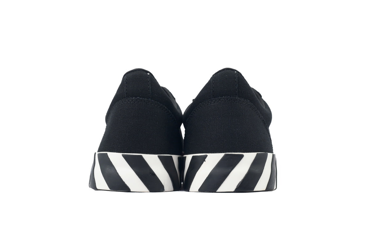 Off-White Women's Vulc Low Black Sneakers with White Arrow