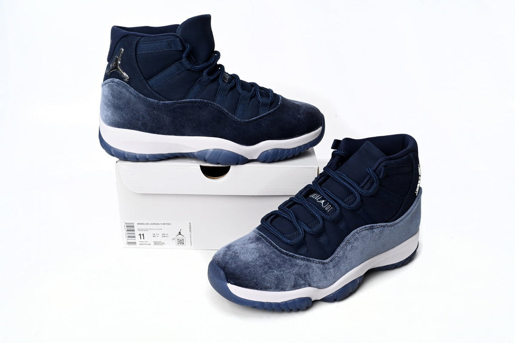 Air Jordan 11 Retro 'Midnight Blue'