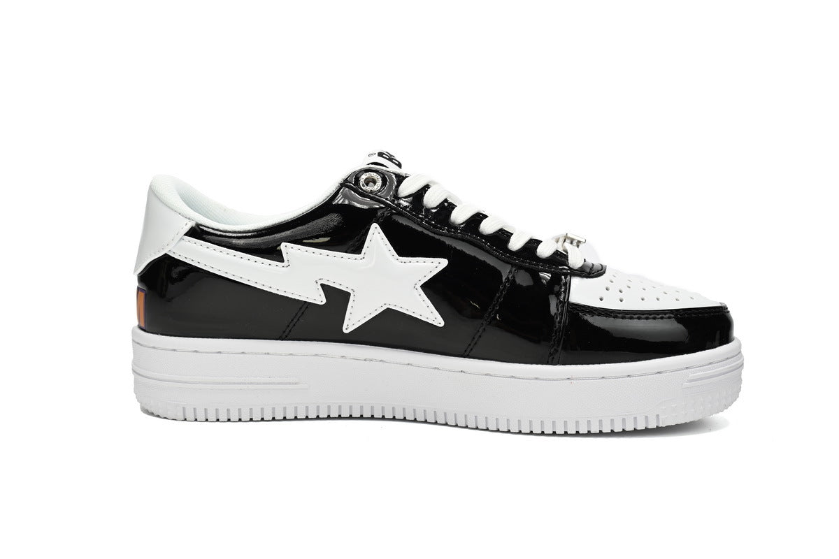 A BATHING APE BAPE STA Low Black and White Shark Sneakers