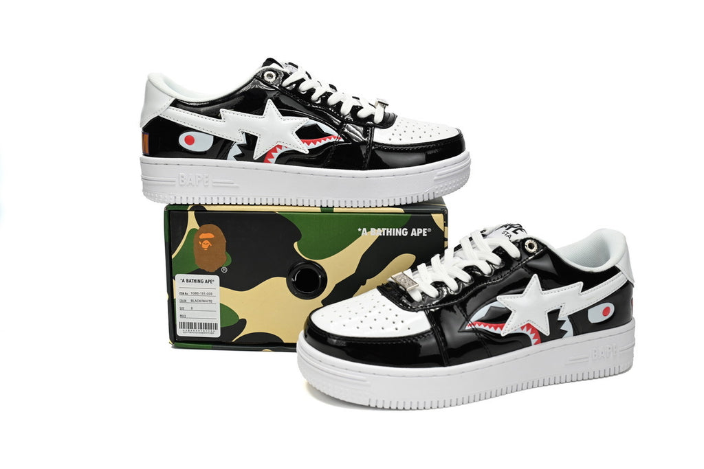 A BATHING APE BAPE STA Low Black and White Shark Sneakers