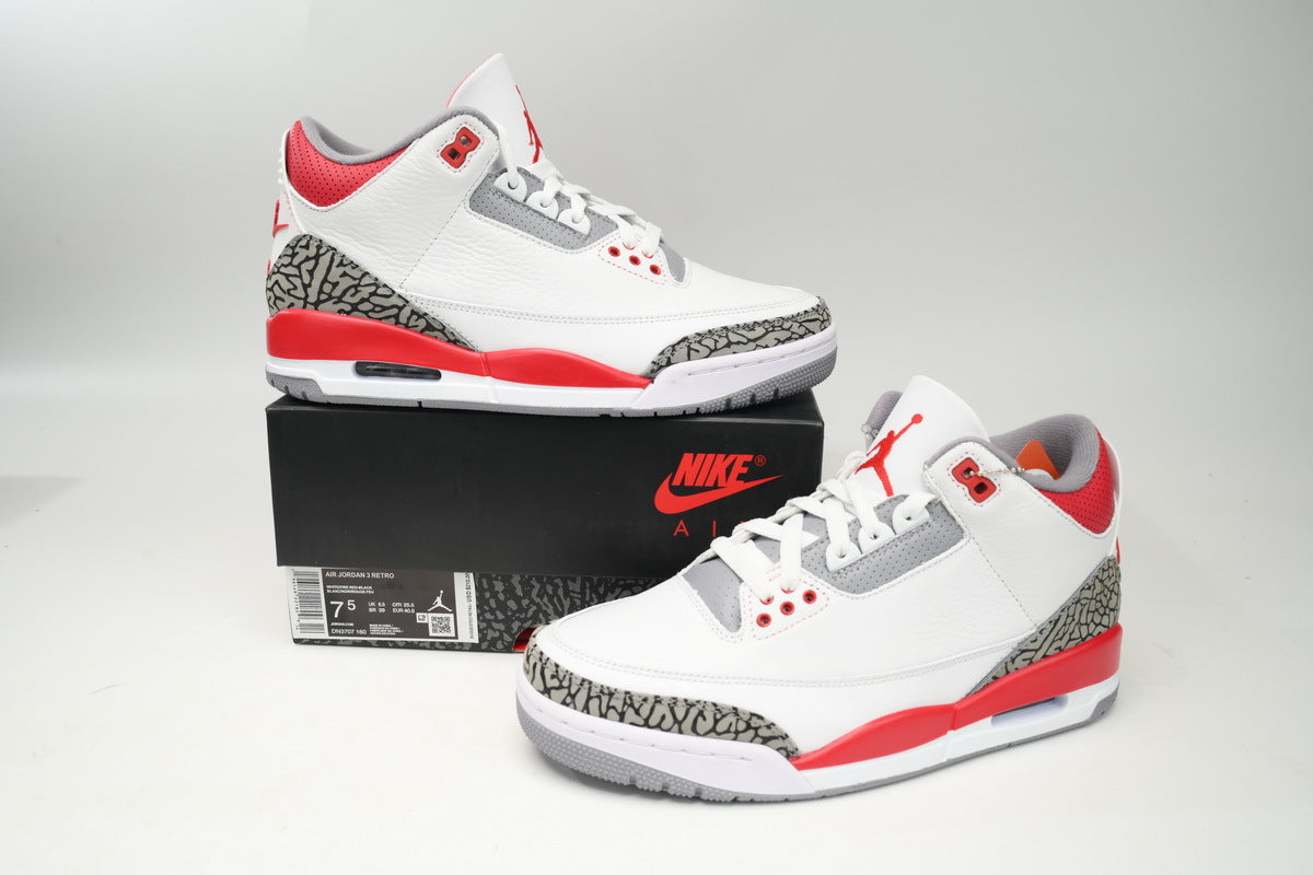 Air Jordan 3 OG 'Fire Red'