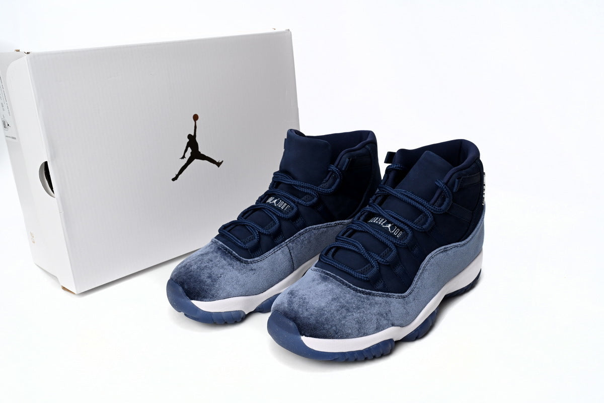 Air Jordan 11 Retro 'Midnight Blue'