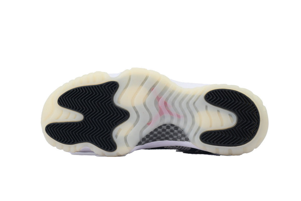 Air Jordan 11 Retro Low 'Light Bone Snakeskin'