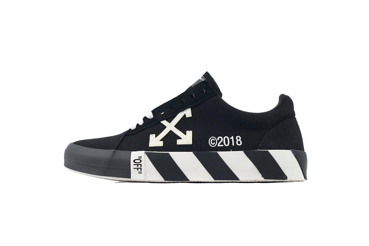 Off-White Vulc Low Black Canvas Sneakers