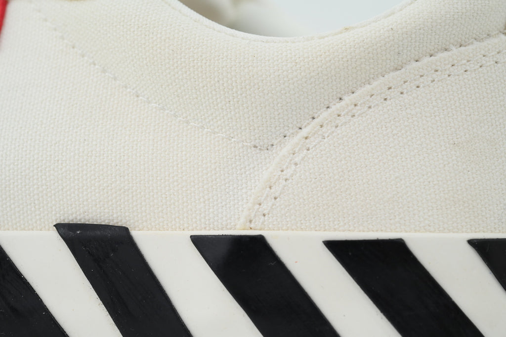 Off-White Vulc Low White Red Canvas Sneakers