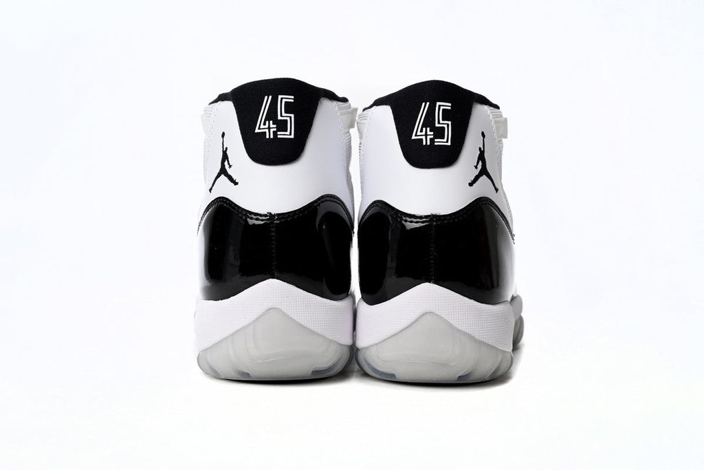 Air Jordan 11 Retro 'Concord'