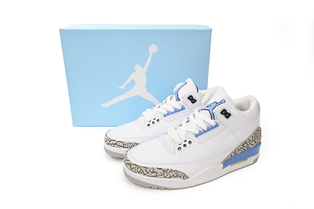 Air Jordan 3 Retro 'UNC'