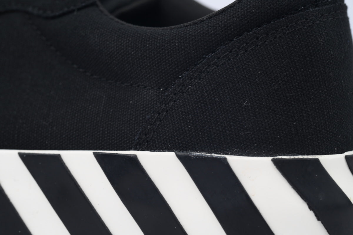 Off-White Vulc Low Black Violet Canvas Sneakers