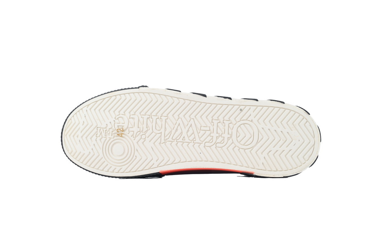 Off-White Women's Vulc Low Black Sneakers with White Arrow