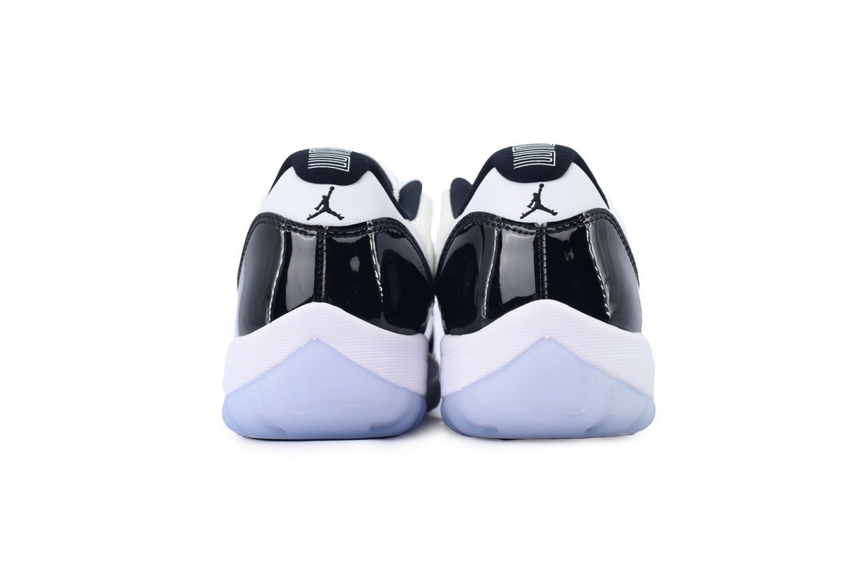 Air Jordan 11 Retro Low 'Concord'