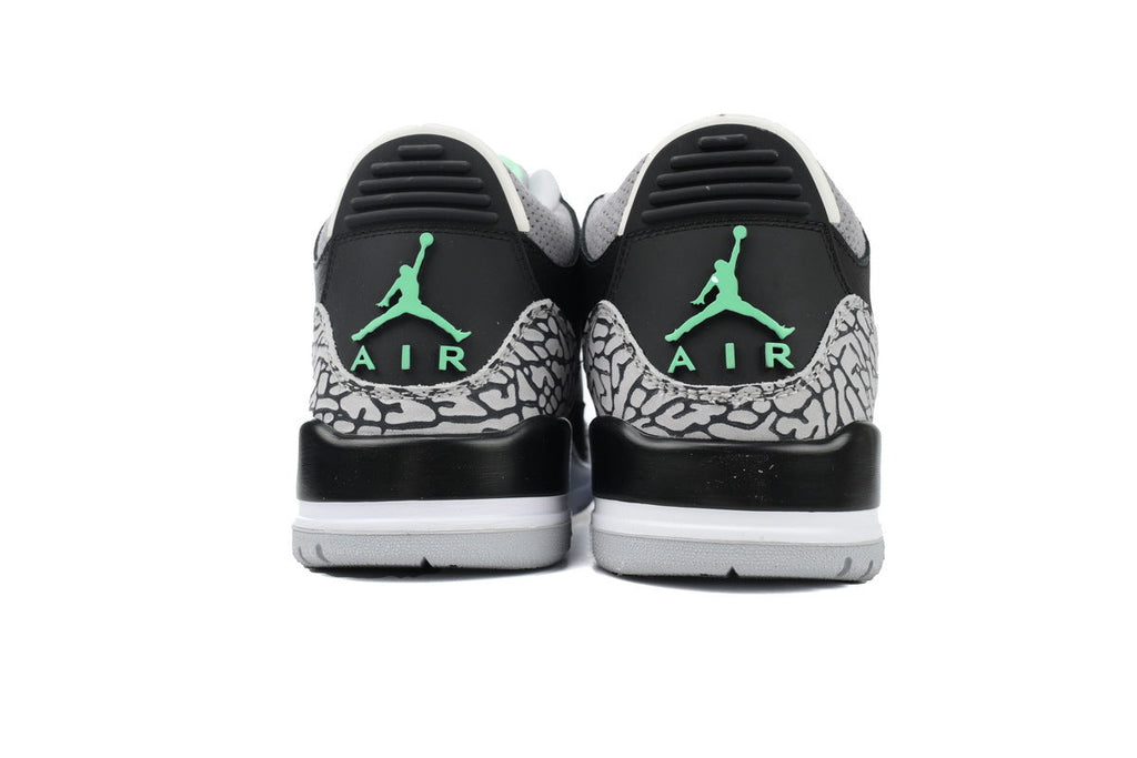 Air Jordan 3 Retro 'Green Glow'