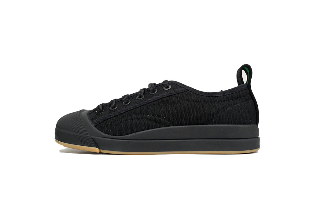 Bottega Veneta Vulcan Low-Top Sneakers – Black Canvas