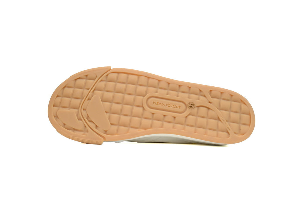 Bottega Veneta Vulcan Low-Top Sneakers – White Canvas