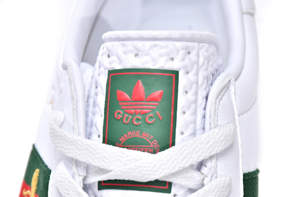 Gucci x adidas Originals Gazelle Bee Sneakers