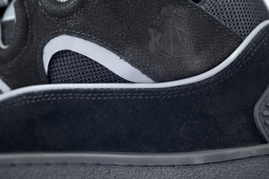 LANVIN Curb Leather Sneakers – Black/Grey Tonal