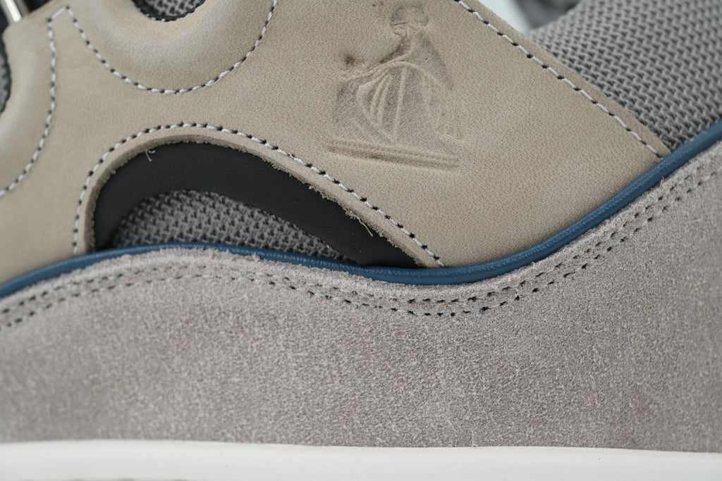 LANVIN Curb Leather Sneakers – Grey/Light Blue