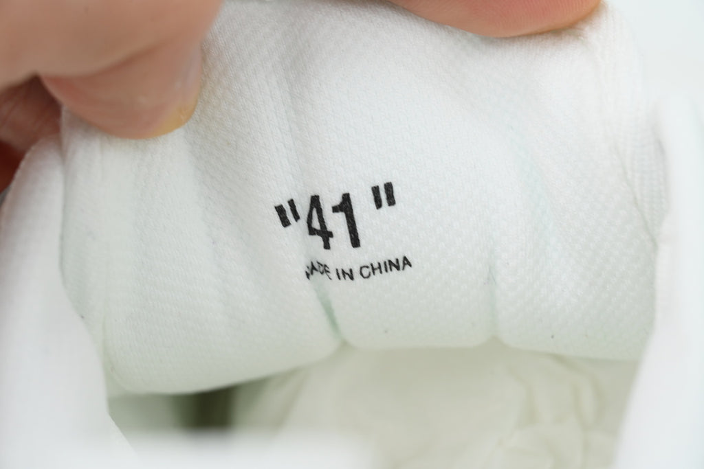 Off-White ODSY-2000 Sneakers – White & Purple