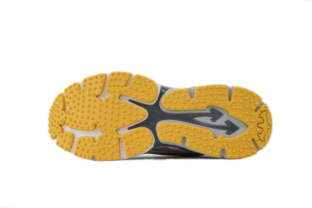 Off-White Be Right Back Yellow Arrow Sneakers