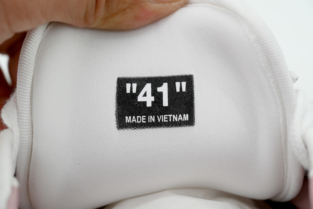 Off-White 3.0 Off-Court Low Sneakers – Pinkish White