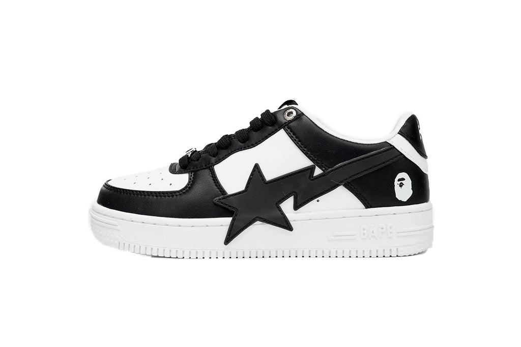 A BATHING APE BAPE STA Low Black and White Star Sneakers