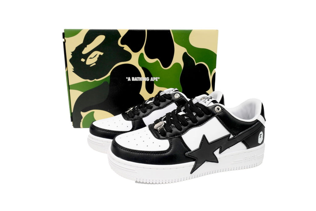 A BATHING APE BAPE STA Low Black and White Star Sneakers