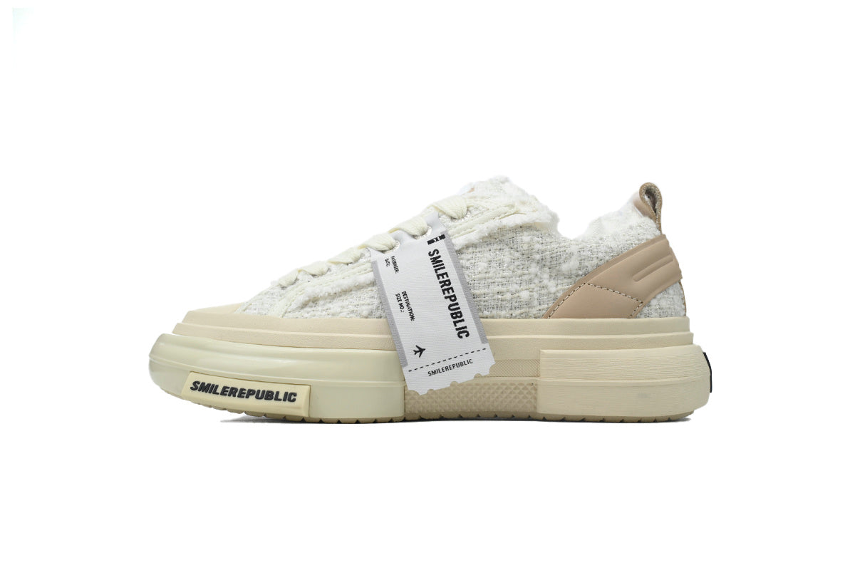 Smilerepublic Canvas Sneakers – Ivory