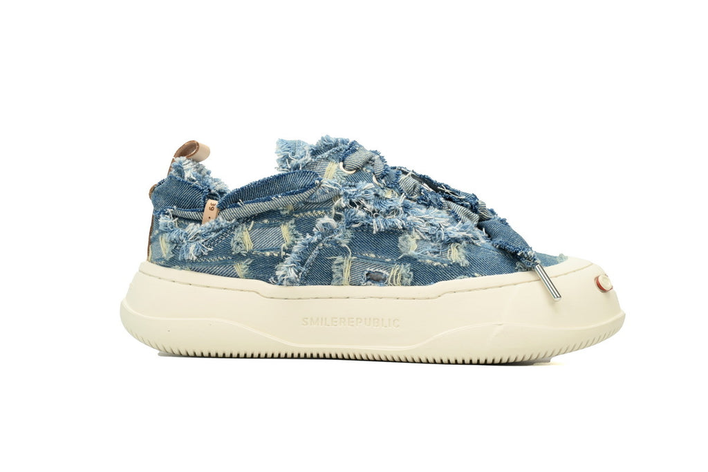 Smilerepublic Canvas Sneakers – Light Blue
