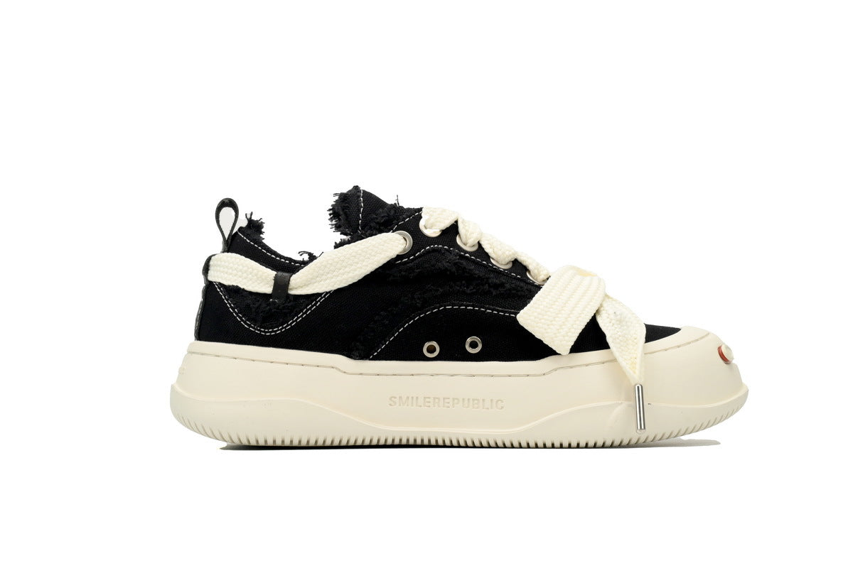 Smilerepublic All-Black Canvas Cap-Toe Sneakers