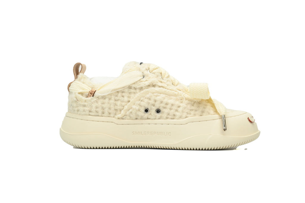 Smilerepublic Cream Canvas Cap-Toe Sneakers