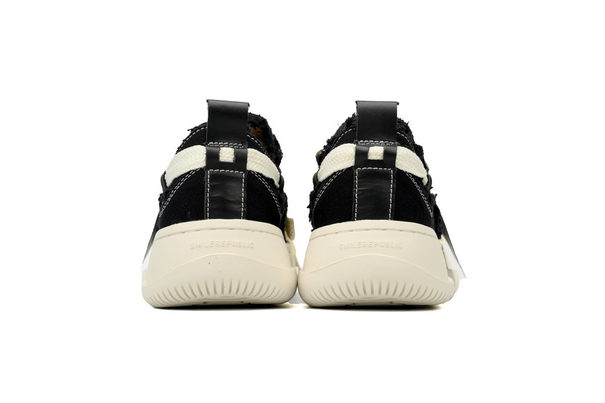 Smilerepublic All-Black Canvas Cap-Toe Sneakers