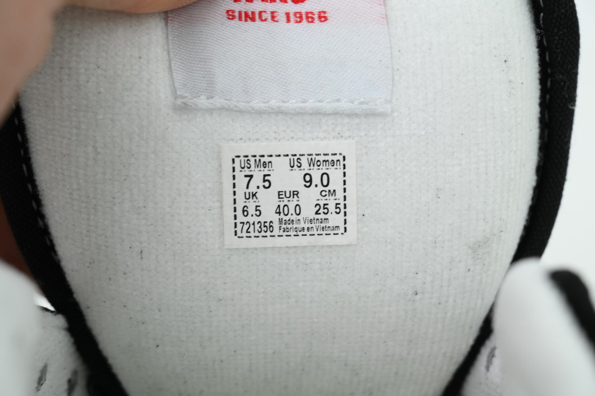 Vans Knu Skool Black White Sneakers
