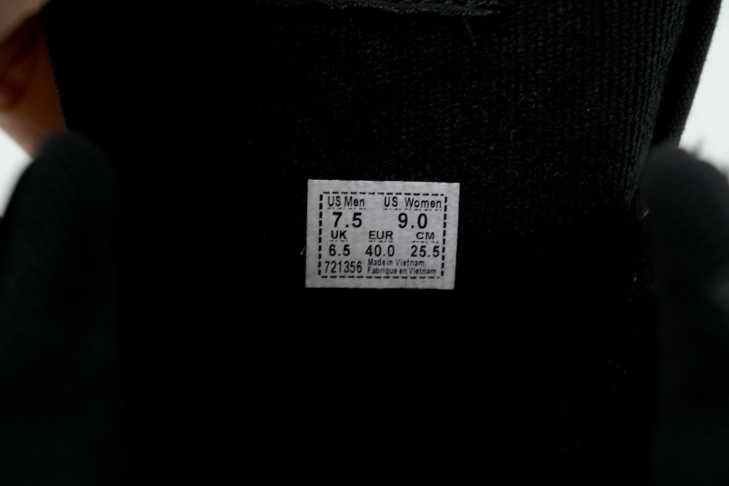 Vans Knu Skool Black White Low-Top Sneakers