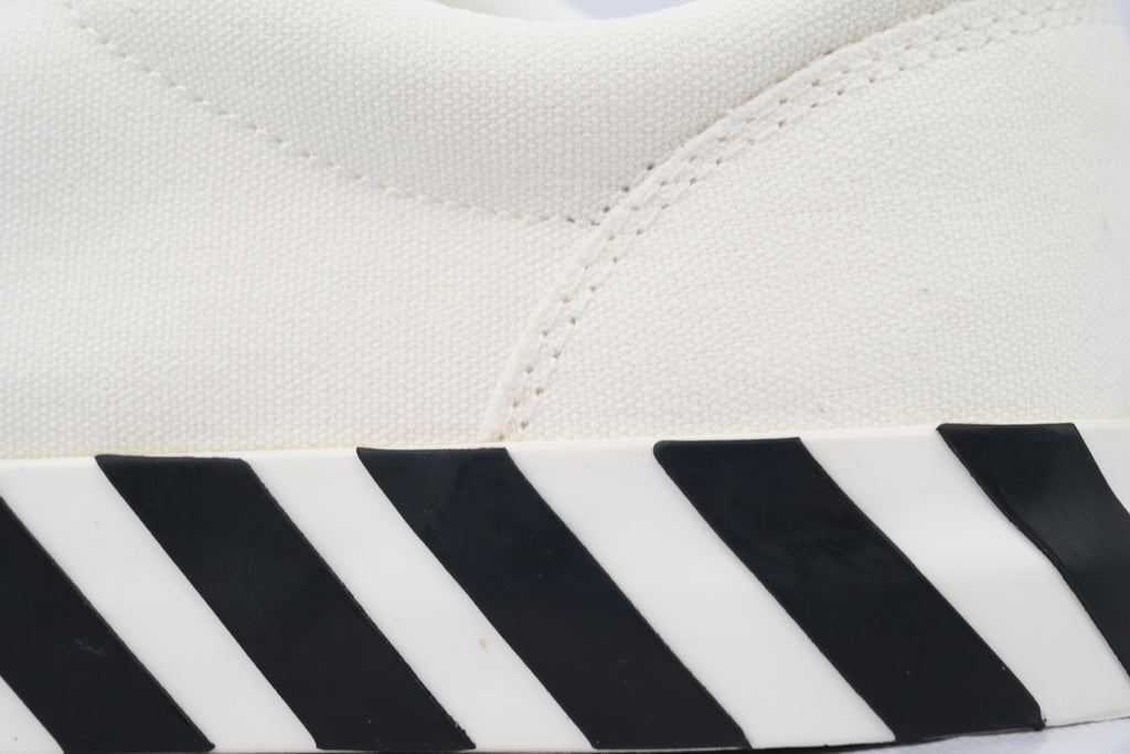 Off-White Vulc Low White Green Canvas Sneakers