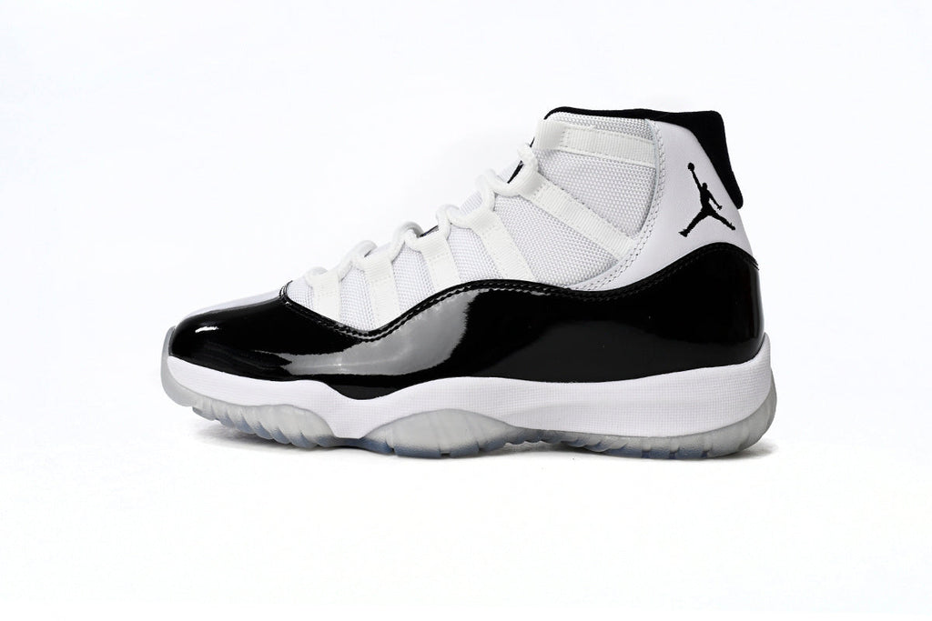 Air Jordan 11 Retro 'Concord'
