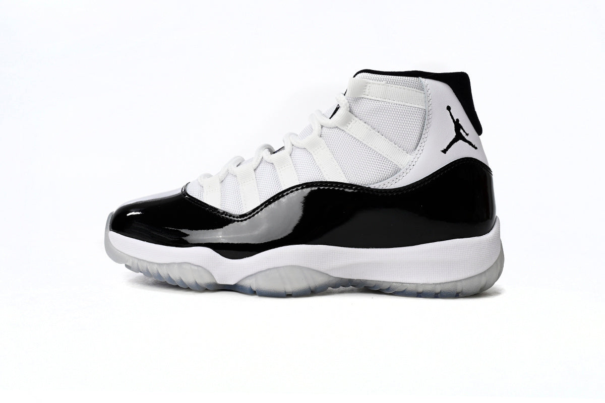 Air Jordan 11 Retro 'Concord'
