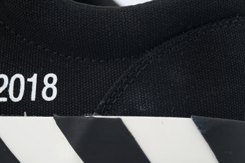 Off-White Vulc Low Black Canvas Sneakers