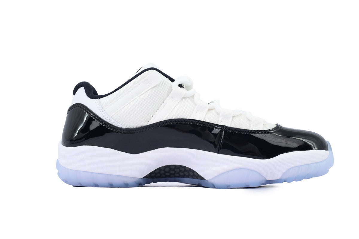 Air Jordan 11 Retro Low 'Concord'